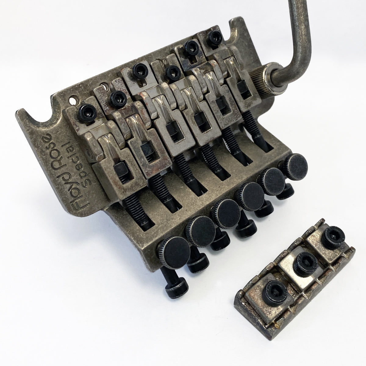 Special Relic Tremolo System
